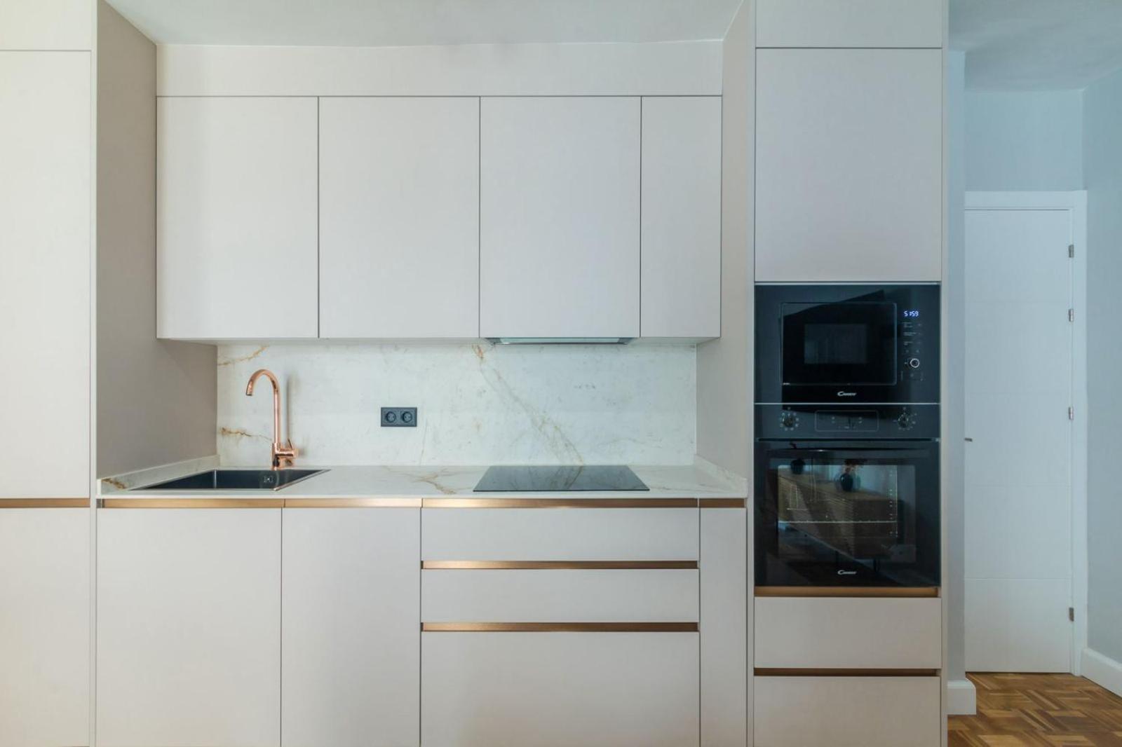 Cervantes Luxury Apartment Малага Екстер'єр фото