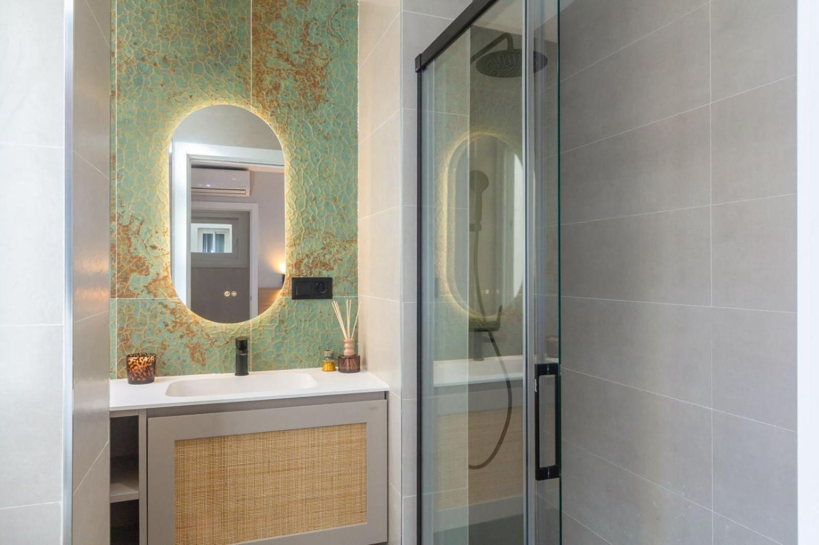 Cervantes Luxury Apartment Малага Екстер'єр фото