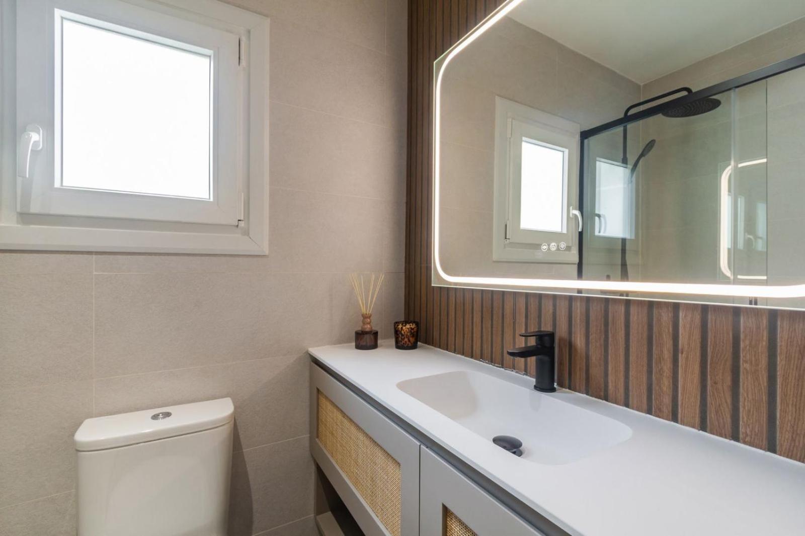 Cervantes Luxury Apartment Малага Екстер'єр фото