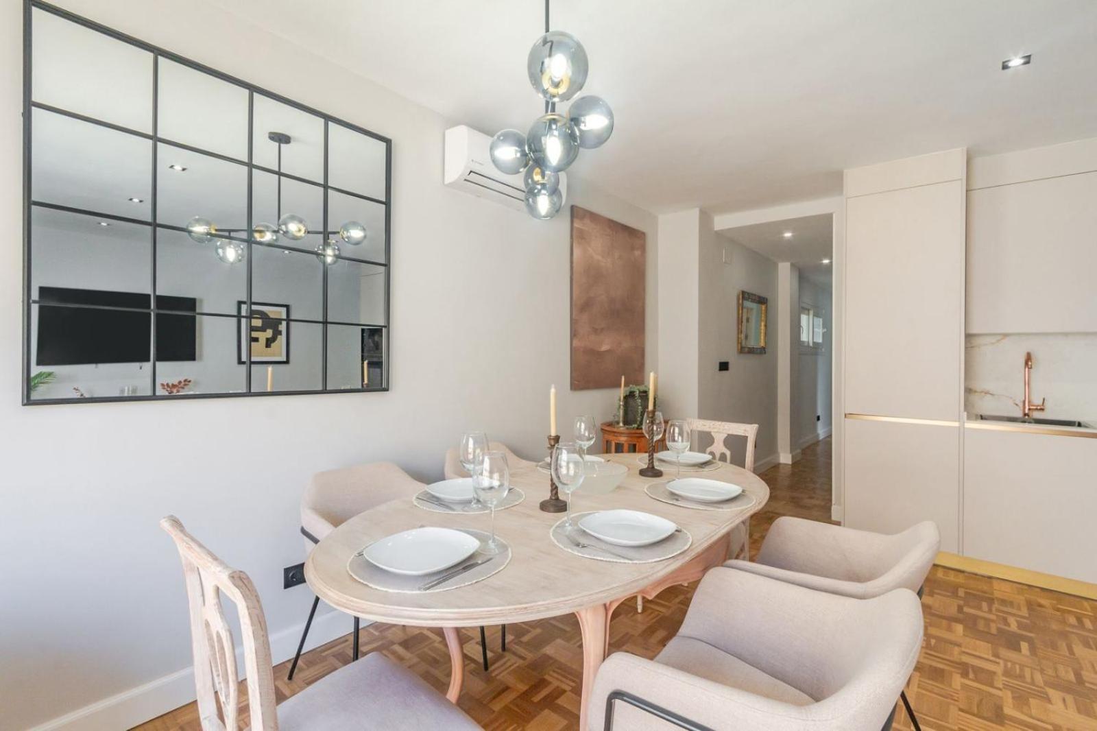 Cervantes Luxury Apartment Малага Екстер'єр фото